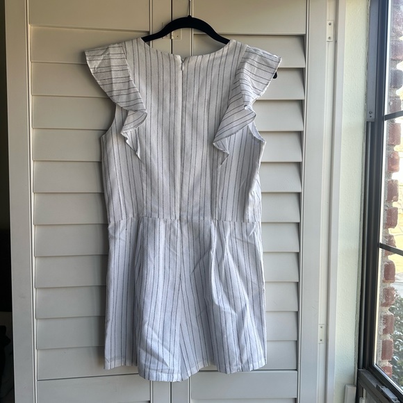 J. O. A. Ruffle Sleeve Corset Style Romper - Picture 4 of 5